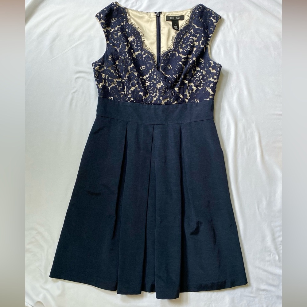 White House Black Market Sz 6 Blue Lace A Line Pleated Dress